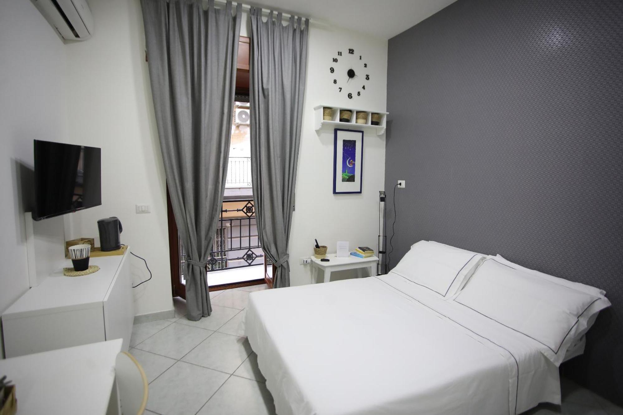 Lacasa Sulla Nuvola Duomo Centro Storico Di Apartment Naples